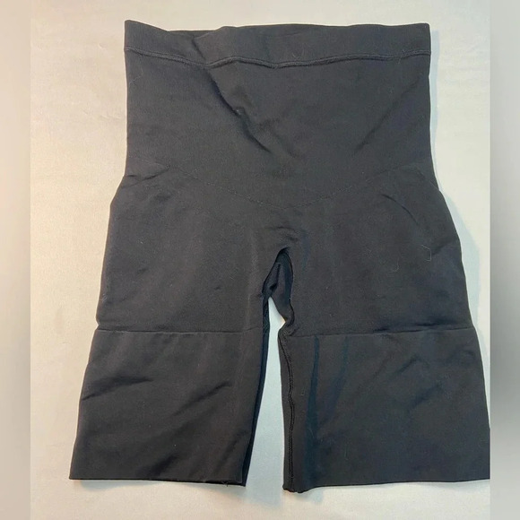 Solutions  Shapewear Underwear - Picture 1 of 4